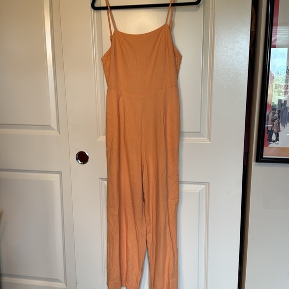 Showpo Jumpsuit - Picture 3 of 10